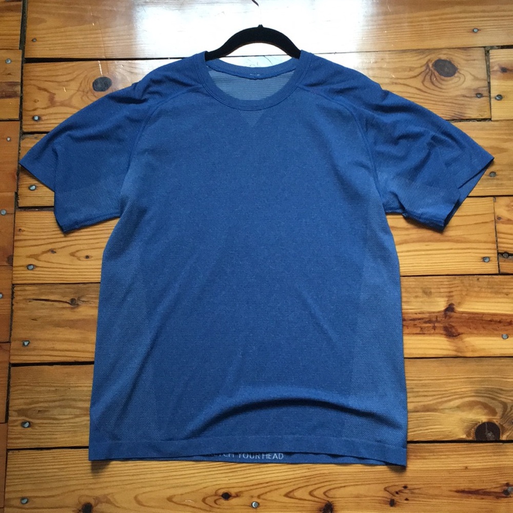 LuluLemon Men’s Medium Metal Shirt